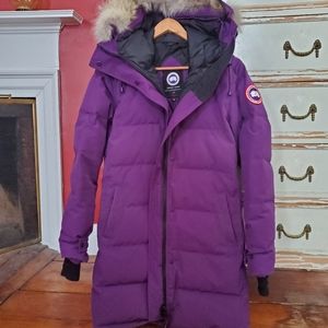 Gorgeous, gently used Canada Goose parka
